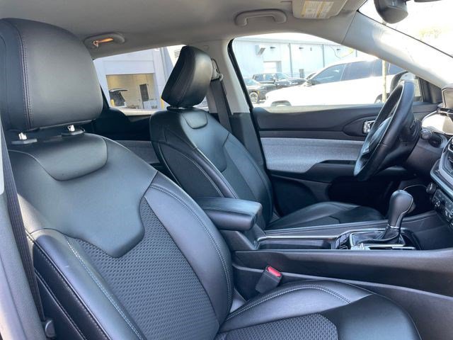 Used 2022 Jeep Compass Latitude w/ Convenience Group AWD/4WD image 13