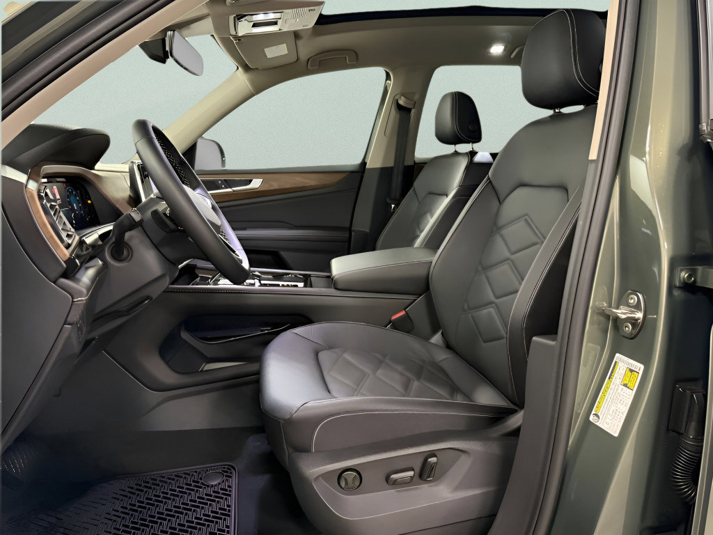 New 2026 Volkswagen Atlas SE image 17