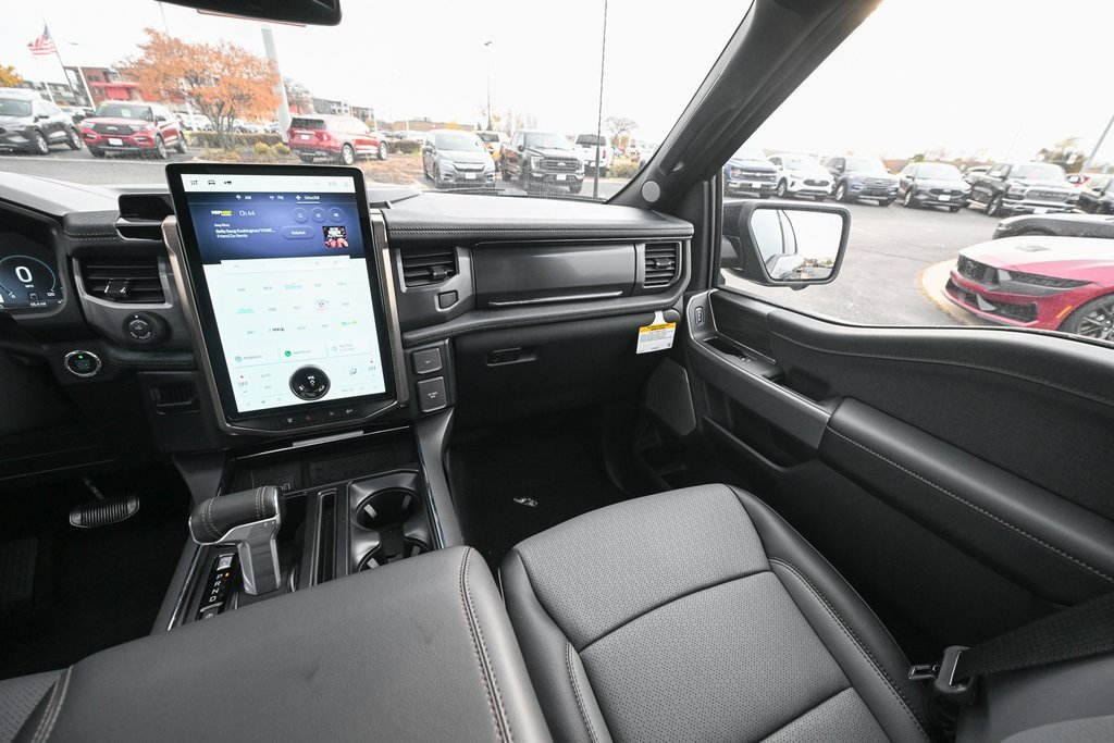 New 2025 Ford F150 Lightning Lariat image 29