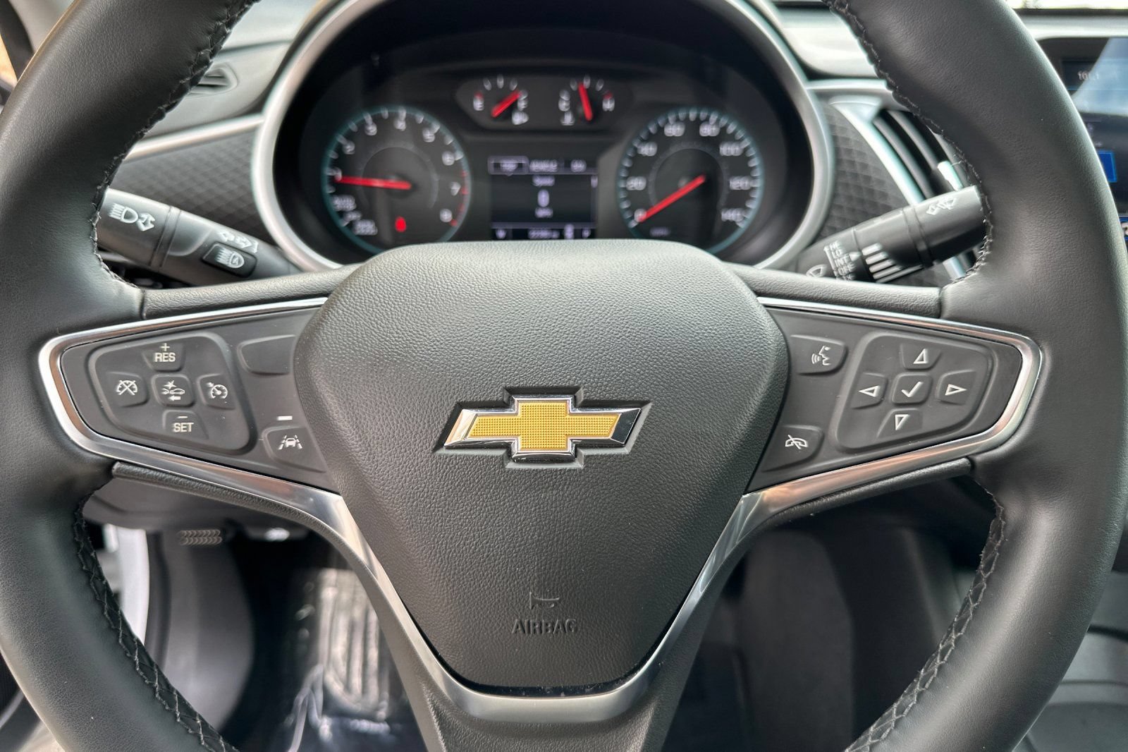 Used 2025 Chevrolet Malibu RS FWD image 23
