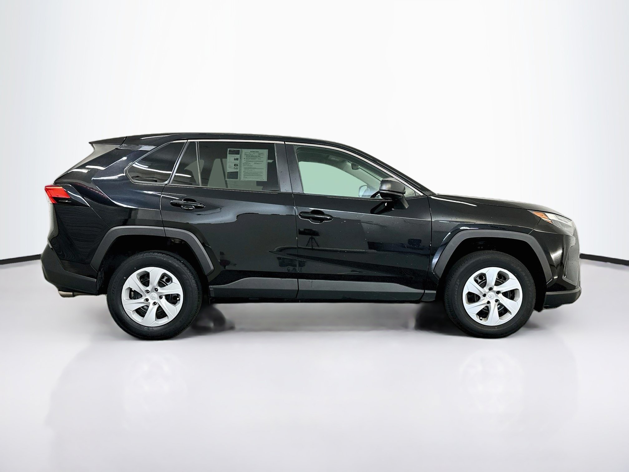 Used 2025 Toyota RAV4 LE AWD/4WD image 10