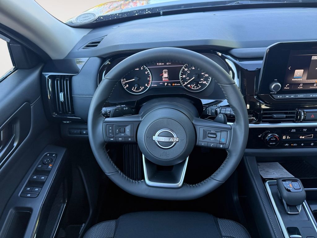 New 2025 Nissan Pathfinder SV image 12
