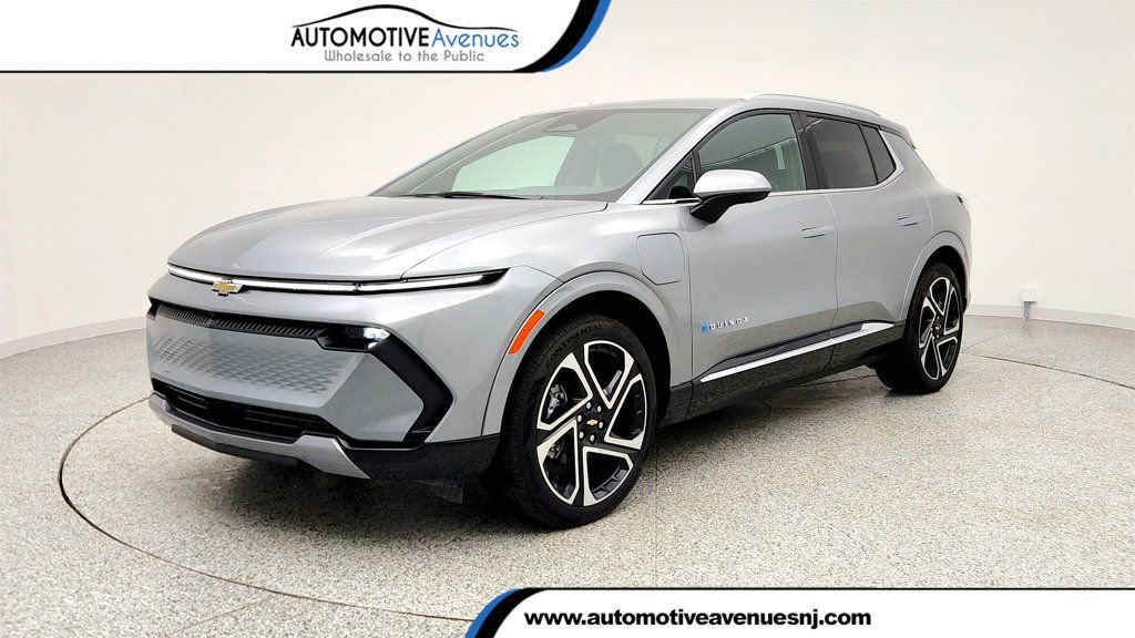 Used 2026 Chevrolet Equinox EV LT w/ Convenience Package II image 1