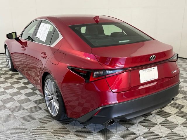 Used 2024 Lexus IS 300 w/ Premium Package RWD image 4