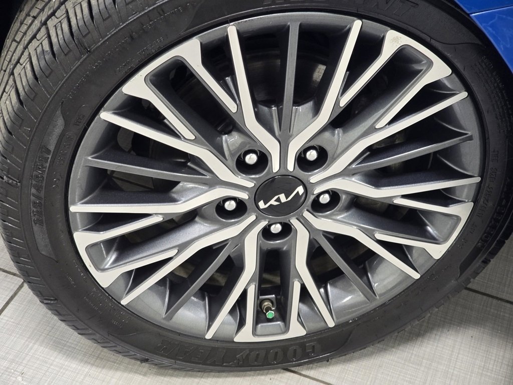 Used 2022 Kia Forte GT-Line w/ GT-Line Premium Package image 8