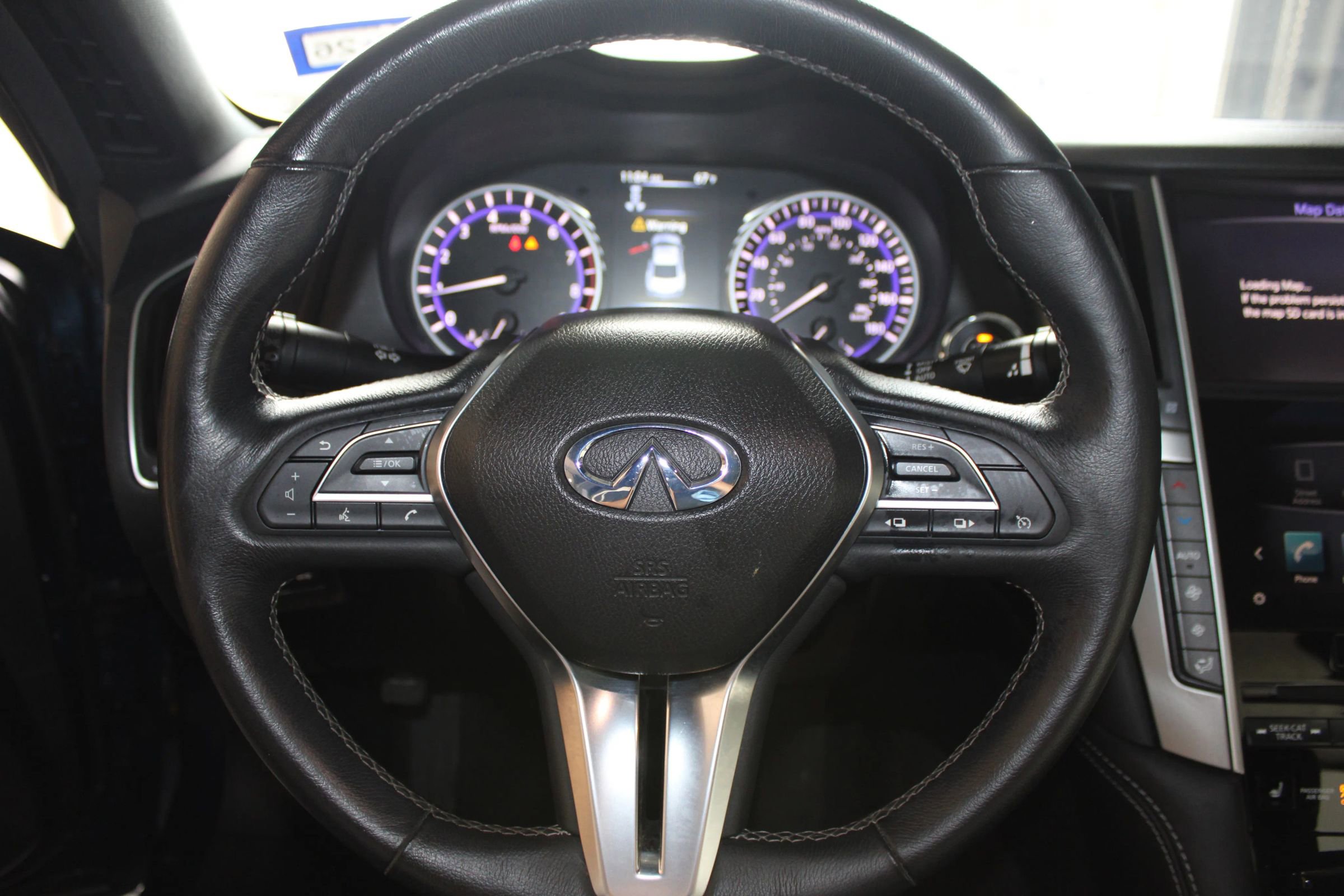 Used 2017 INFINITI Q60 3.0t w/ Premium Plus Package 3.0T image 10