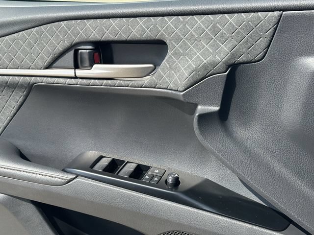 Used 2026 Toyota Camry XLE FWD image 26