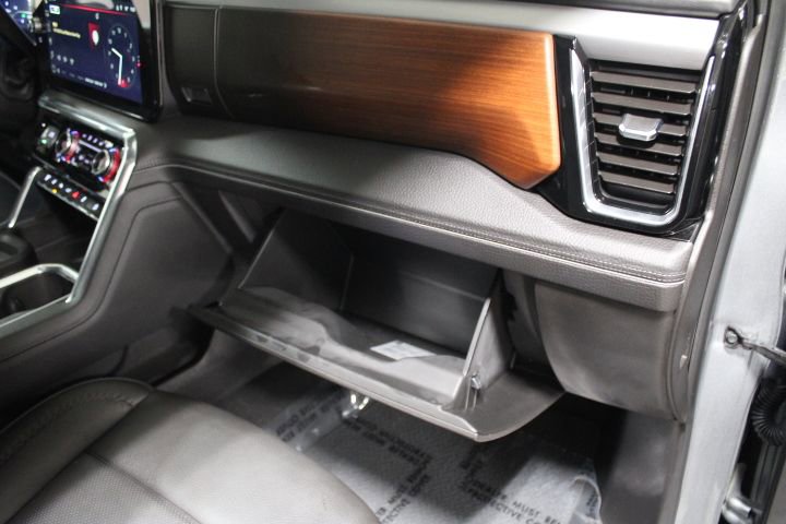 Used 2025 GMC Sierra 2500 Denali image 28