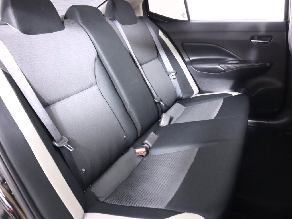 Used 2020 Nissan Versa SV FWD image 35