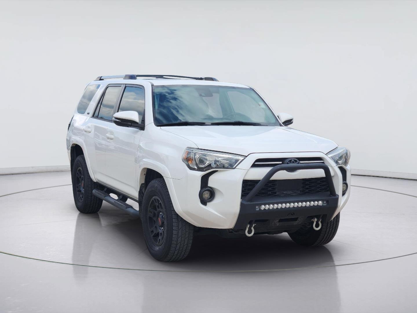 Used 2020 Toyota 4Runner SR5 Premium w/ Moonroof Package AWD/4WD image 3