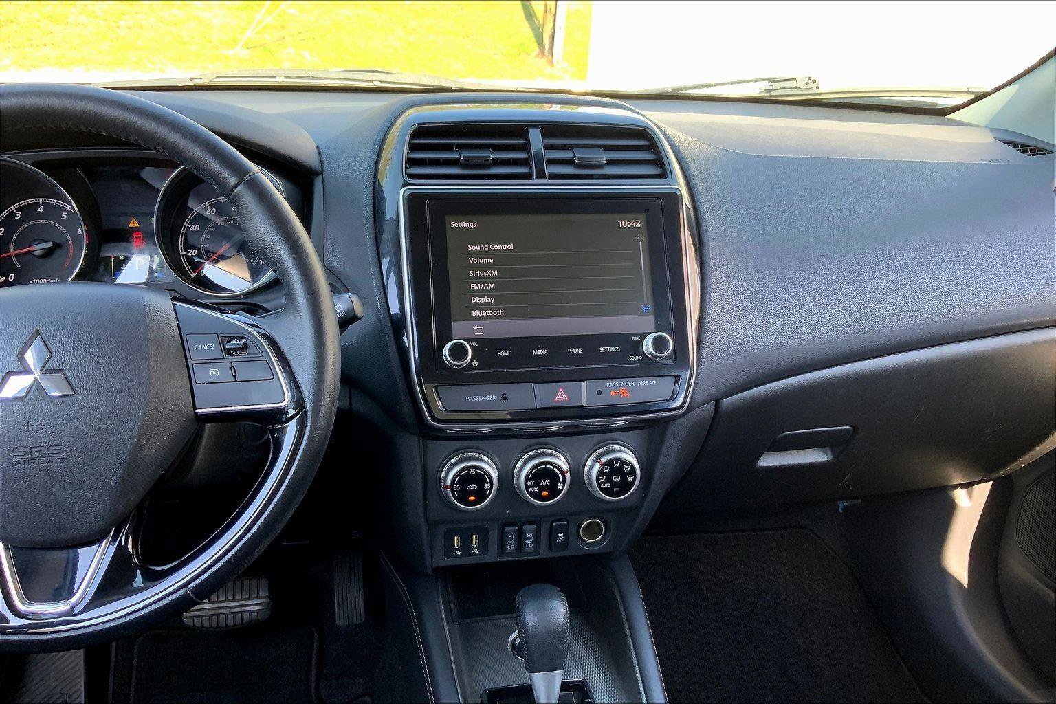 Used 2021 Mitsubishi Outlander Sport SE AWD/4WD image 6