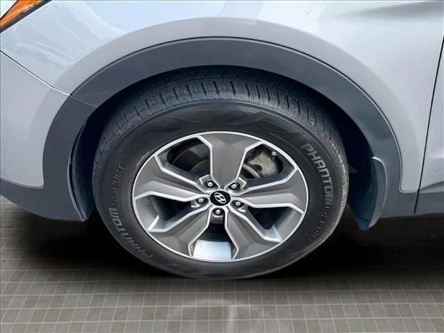 Used 2014 Hyundai Santa Fe Limited FWD image 16
