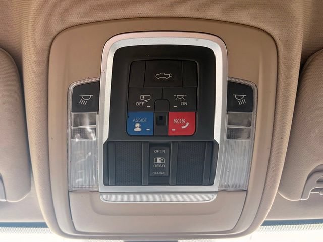 Used 2021 RAM 3500 Laramie AWD/4WD image 10