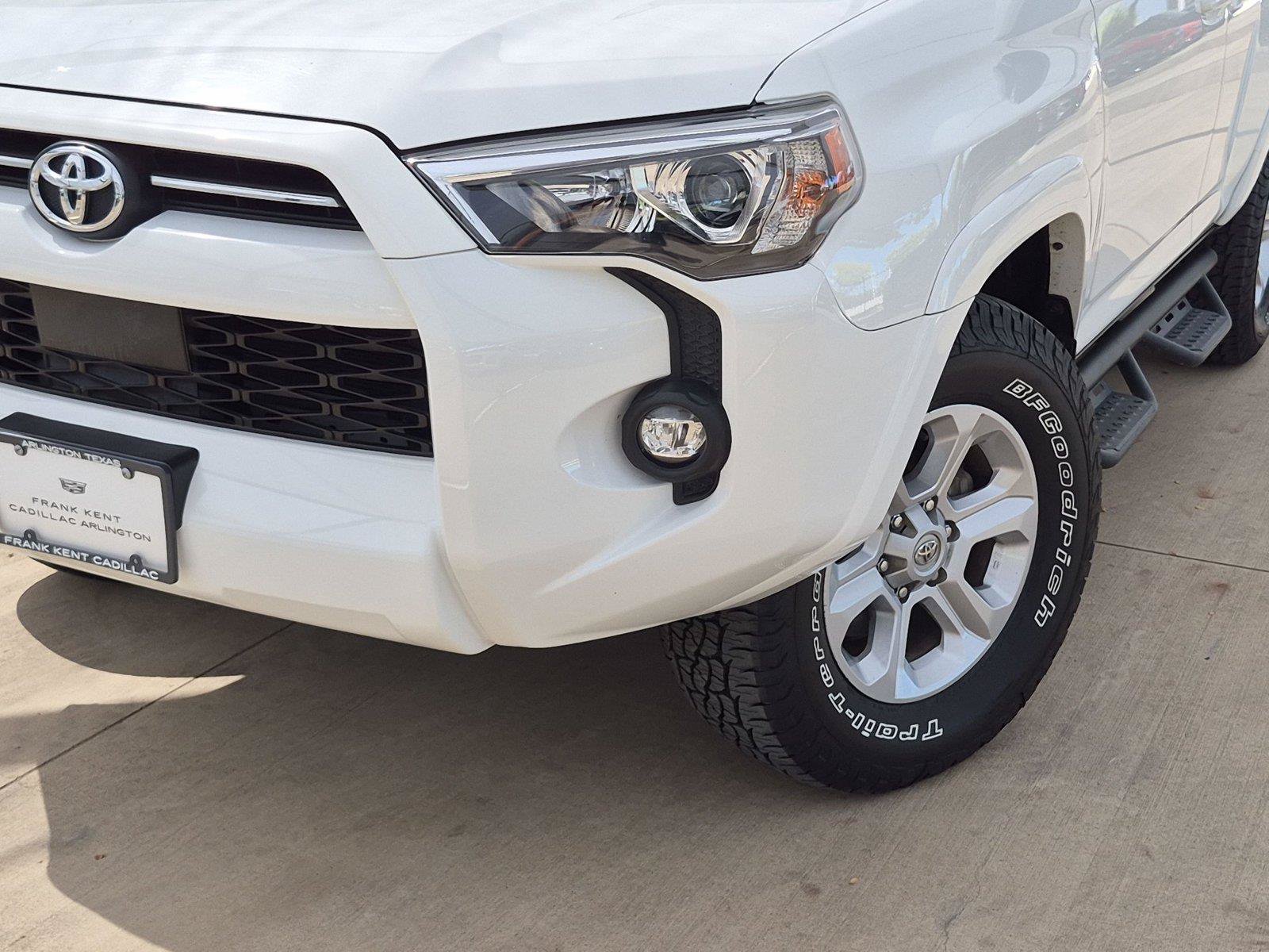 Used 2022 Toyota 4Runner SR5 Premium w/ Moonroof Package AWD/4WD image 7