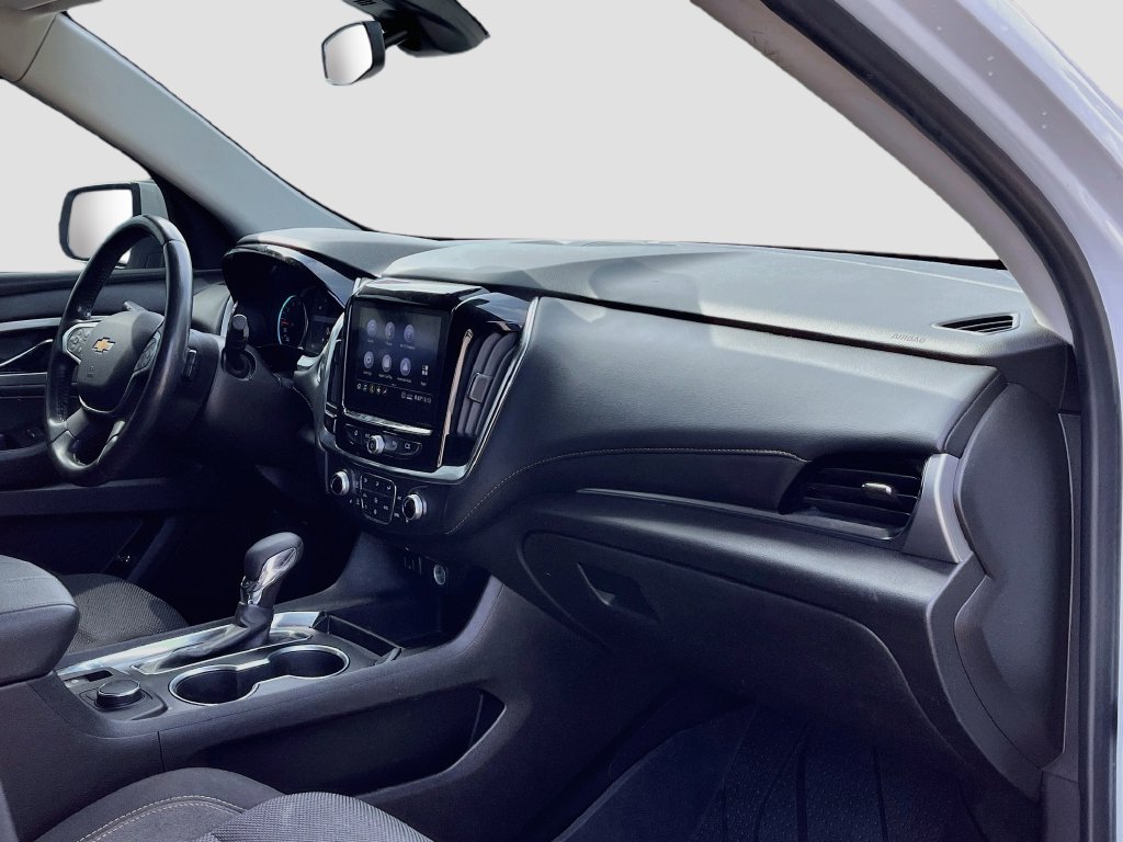 Used 2021 Chevrolet Traverse LT FWD image 29