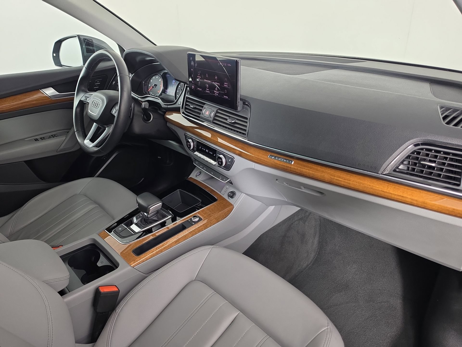 Certified 2023 Audi Q5 2.0T Premium w/ Convenience Package AWD/4WD image 46