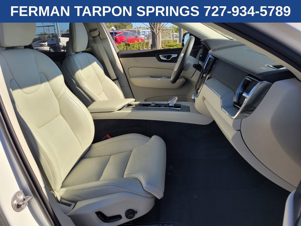 Certified 2025 Volvo XC60 B5 Ultra w/ Protection Package Premier image 20