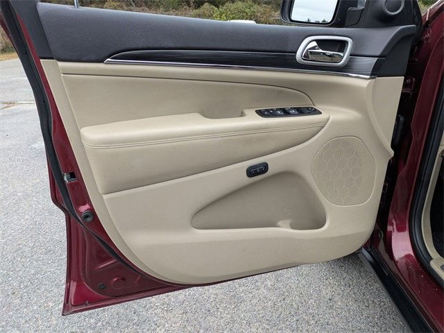 Used 2020 Jeep Grand Cherokee Limited w/ Trailer Tow Group IV image 12