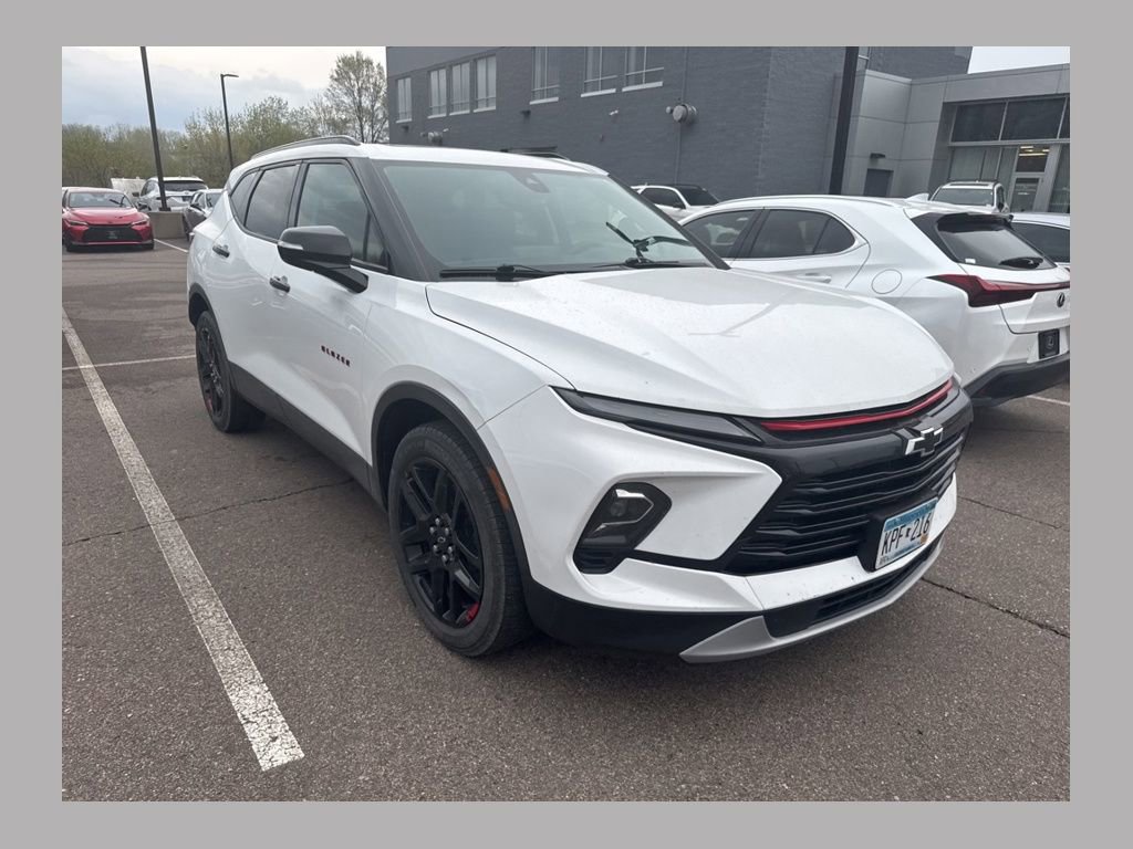 Used 2023 Chevrolet Blazer LT AWD/4WD image 1