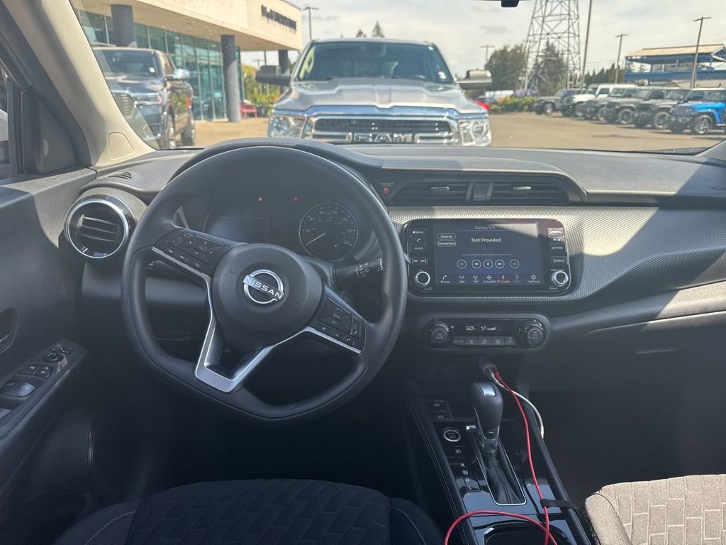 Used 2022 Nissan Kicks SV FWD image 6