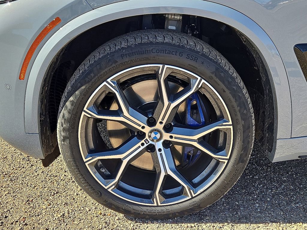 Used 2026 BMW X5 M60i image 11