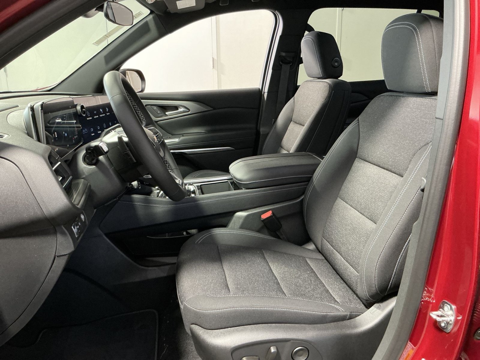 New 2026 Chevrolet Traverse LT FWD image 14