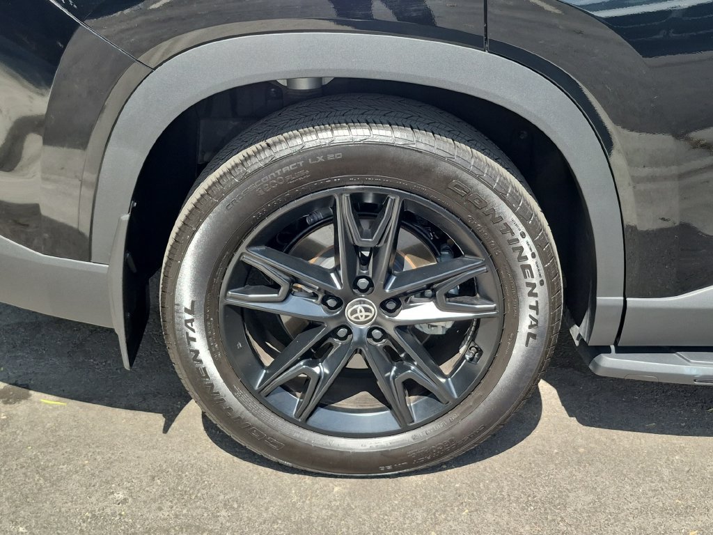 Used 2025 Toyota Grand Highlander AWD Hybrid image 28