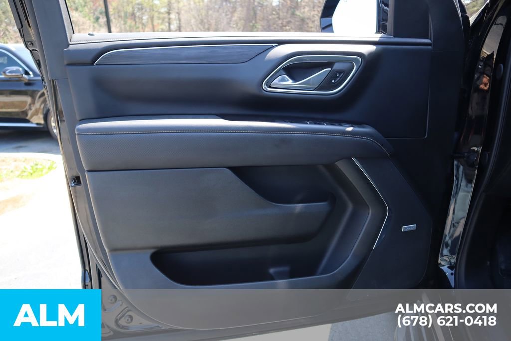 Used 2023 GMC Yukon SLT w/ SLT Premium Package AWD/4WD image 15