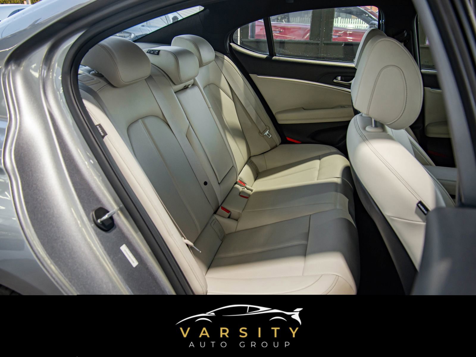 Used 2025 Genesis G70 2.5T image 13