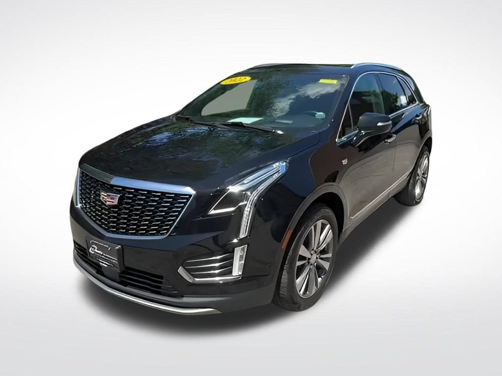 Used 2022 Cadillac XT5 Premium Luxury w/ Technology Package AWD/4WD image 3