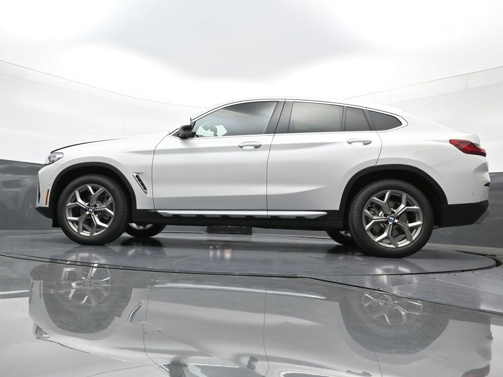 New 2025 BMW X4 xDrive30i w/ Premium Package image 30