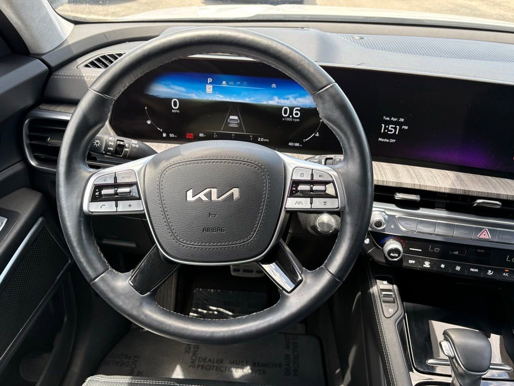 Used 2024 Kia Telluride SX Prestige AWD/4WD image 18