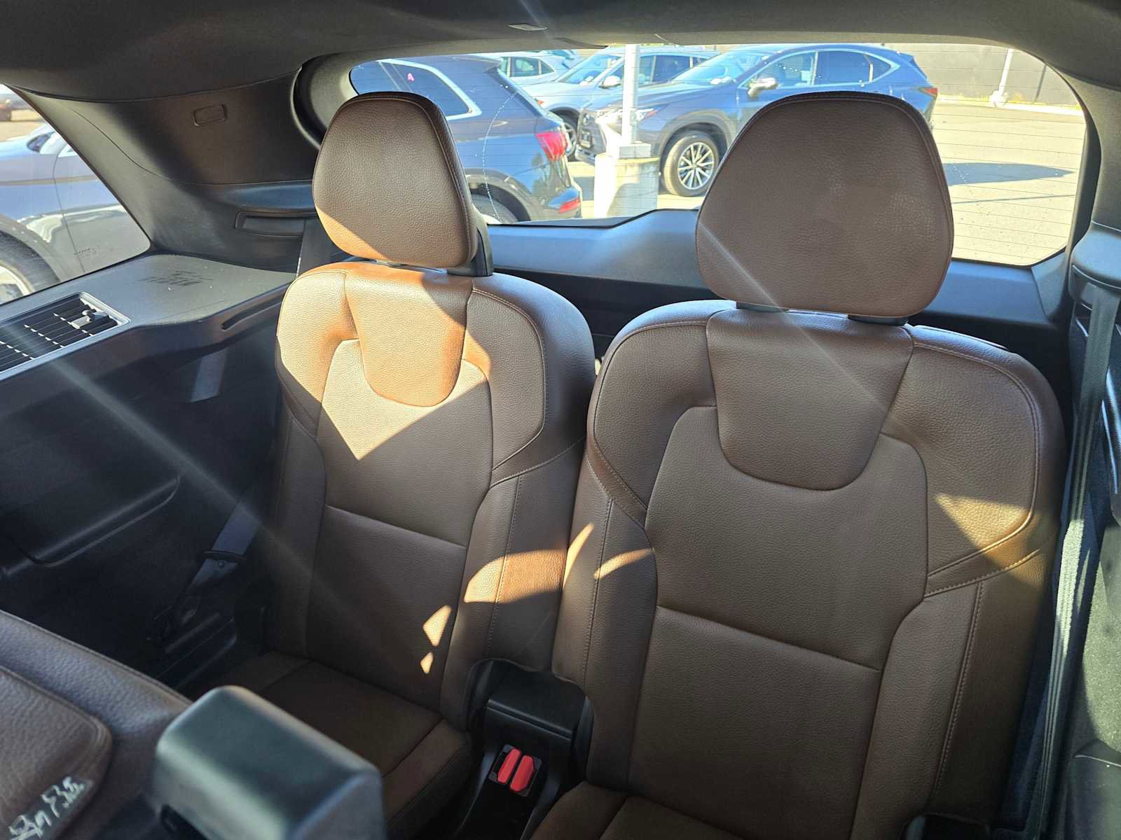 Used 2023 Volvo XC90 T8 Core w/ Climate Package image 21