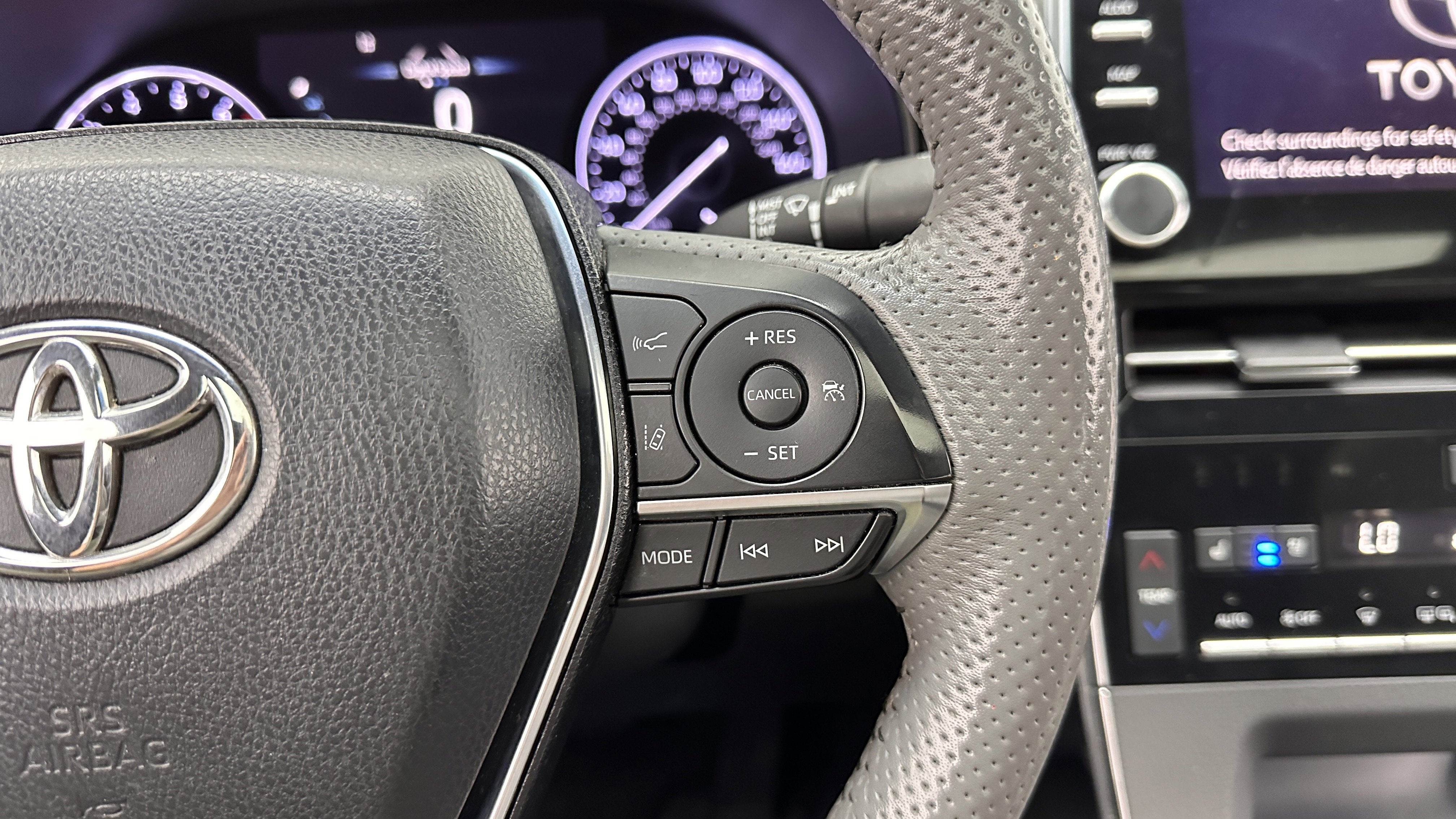 Used 2019 Toyota Avalon Limited w/ All Weather Liner Package image 21