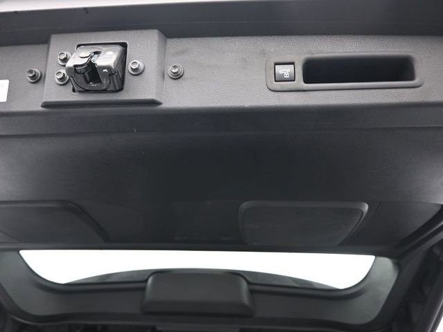 Used 2025 Toyota Sienna XLE image 34