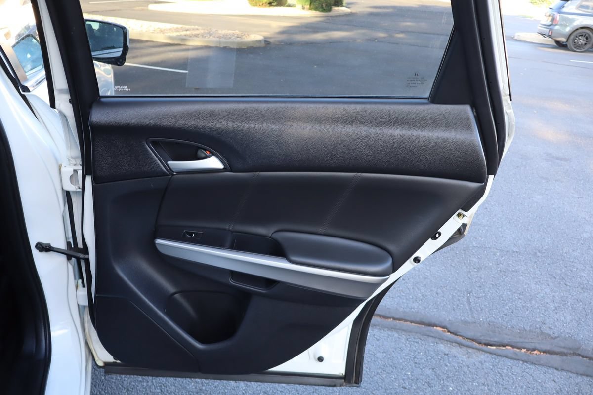 Used 2015 Honda Crosstour EX-L image 25