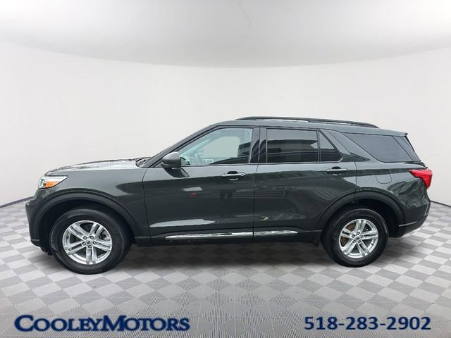 Used 2023 Ford Explorer XLT AWD/4WD image 1