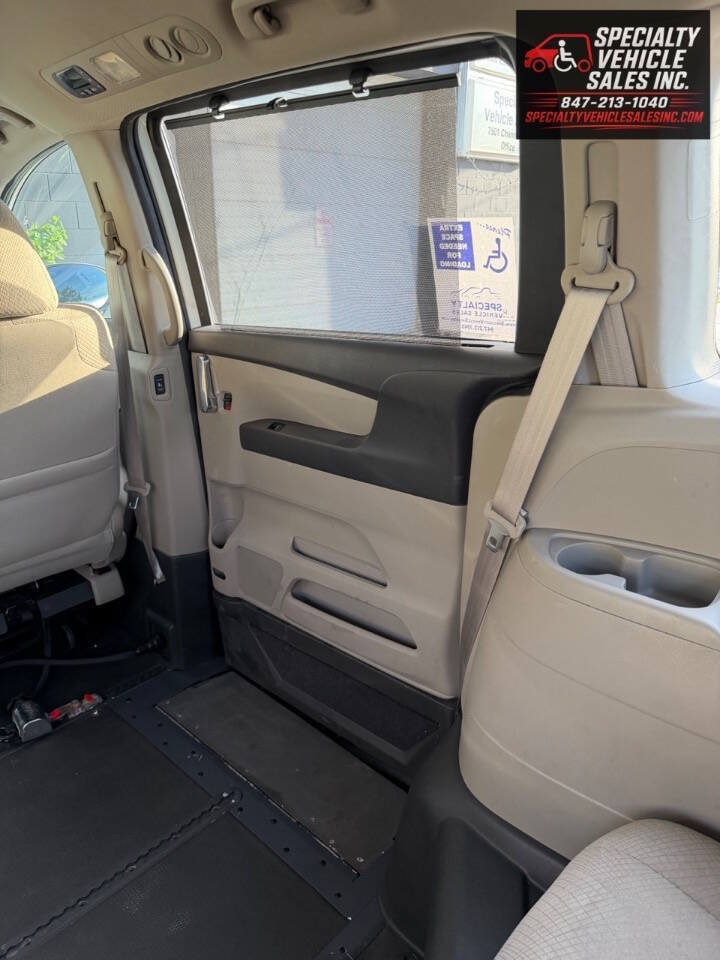 Used 2015 Honda Odyssey EX image 27