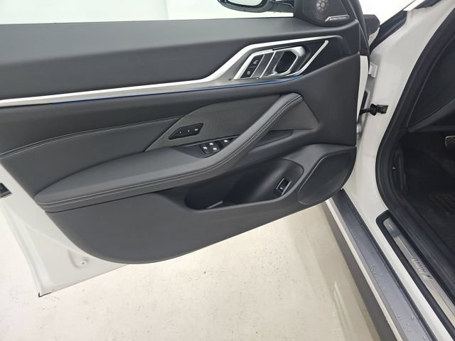 Certified 2025 BMW i4 eDrive40 RWD image 4