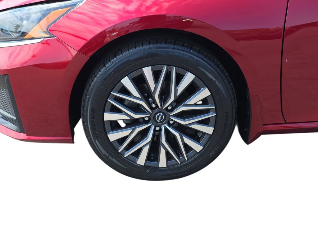 Used 2023 Nissan Altima 2.5 SV w/ SV Premium Package AWD/4WD image 31