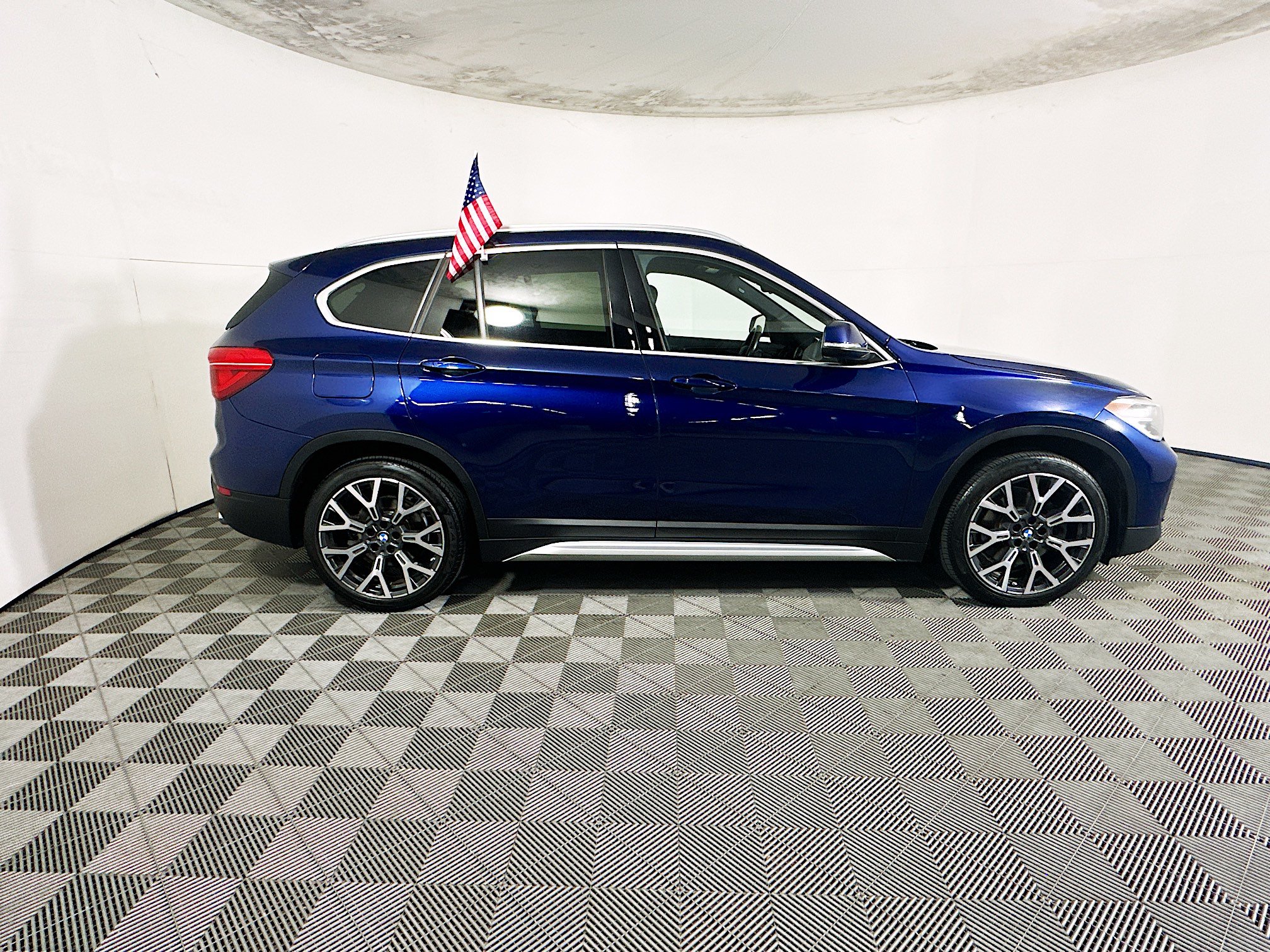 Used 2020 BMW X1 sDrive28i w/ Convenience Package FWD image 2