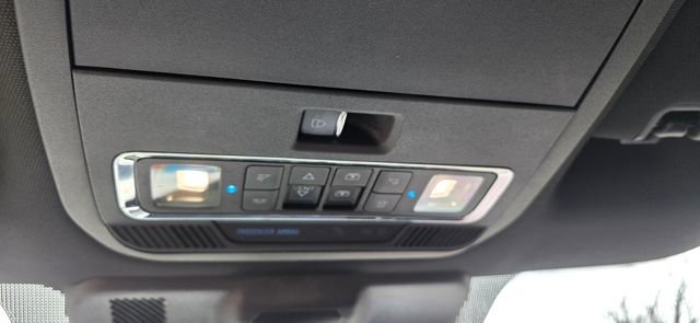 Used 2021 Ford F150 Lariat w/ Equipment Group 502A High image 29