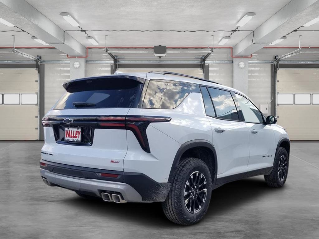 New 2026 Chevrolet Traverse Z71 w/ Enhanced Driving Package image 7