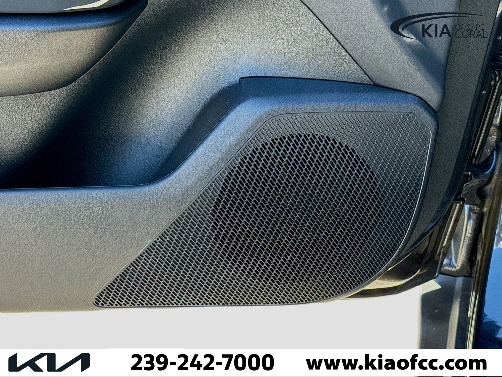 New 2025 Kia K4 EX image 22