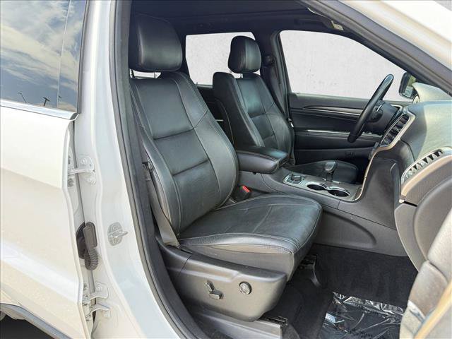 Used 2014 Jeep Grand Cherokee Limited w/ Luxury Group II AWD/4WD image 13