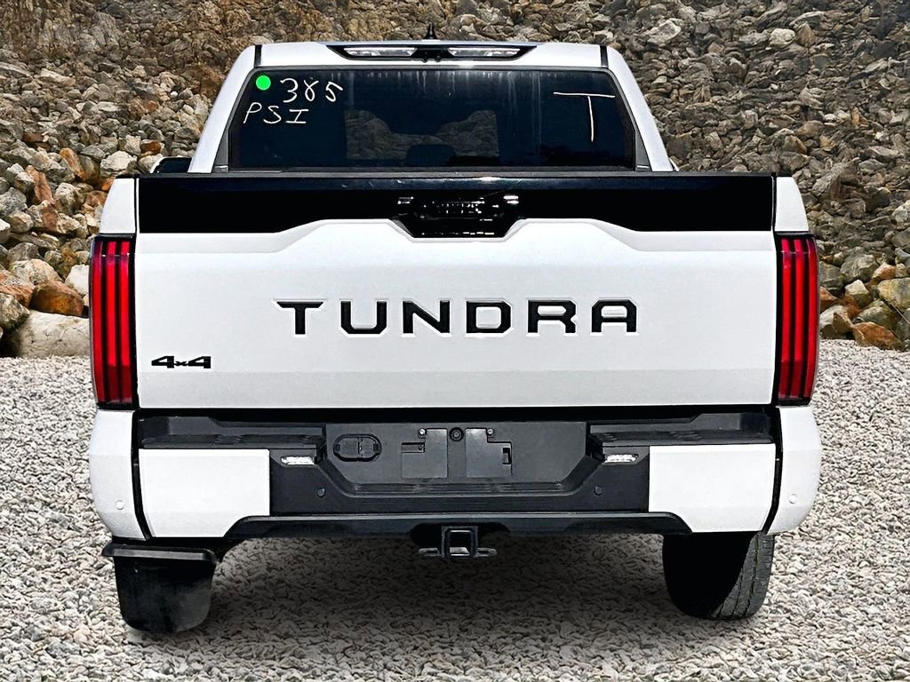 Used 2024 Toyota Tundra Platinum image 4