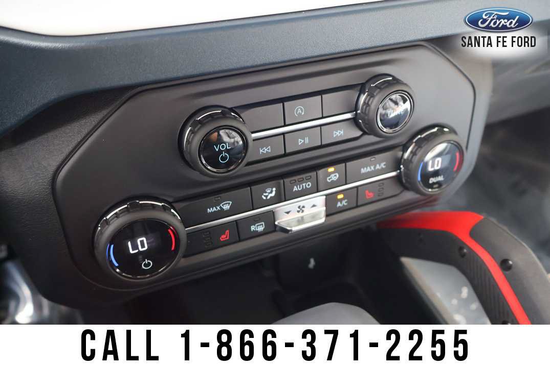 Used 2026 Ford Bronco Heritage Edition AWD/4WD image 39