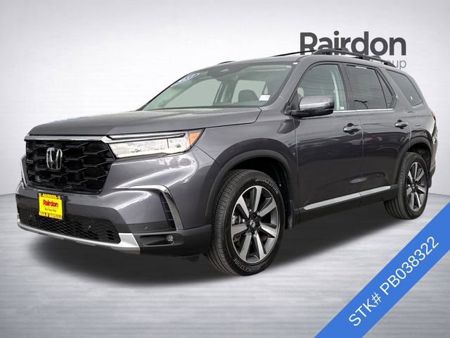 Used 2023 Honda Pilot Touring image 3