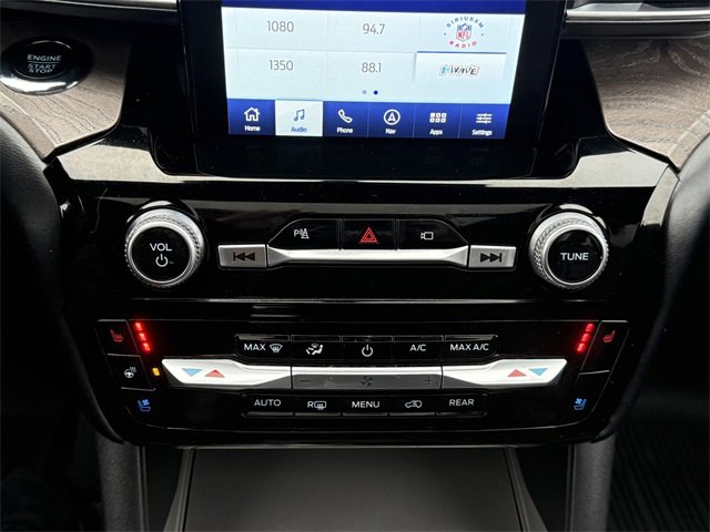 Certified 2022 Ford Explorer Platinum w/ Equipment Group 601A image 13