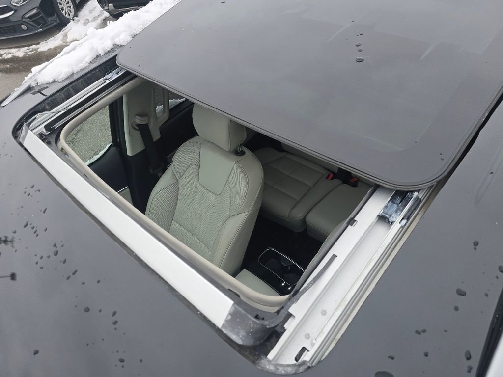 Used 2021 Kia Telluride EX w/ Towing Package image 3